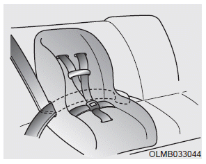 Hyundai Ioniq. Securing a child restraint with lap/shoulder belt